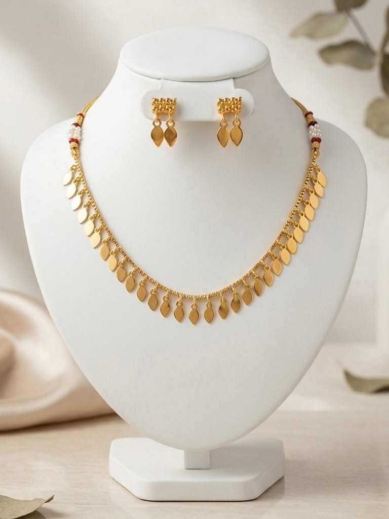 Elakkathali Necklace Set with Earrings - Image 1